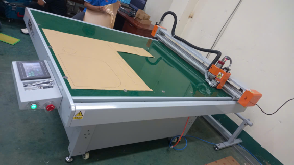 CÔNG TY TNHH DV-TM THẾ GIỚI NGÀNH MAY