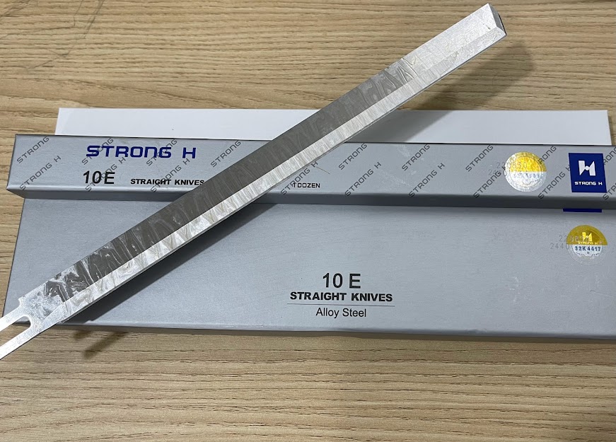 Dao Máy Cắt Vải Đứng 10inch Strong H